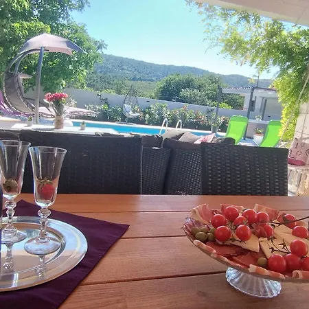 Hébergement de vacances Zrincy *